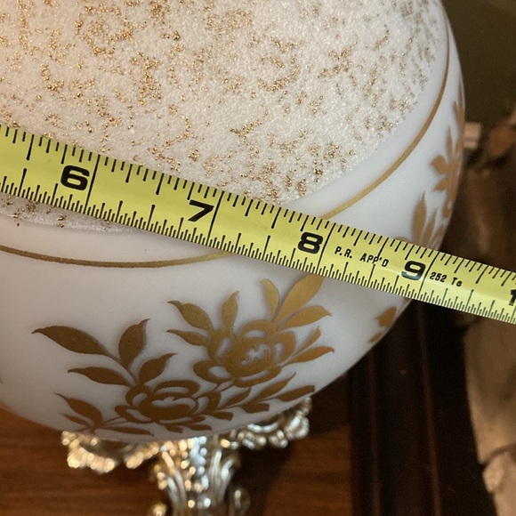 Vintage, Style, Italian Table/ Floor Lamp, Gold motif on white MCM - Picture 16 of 17